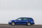 Volkswagen Golf R Estate 2017 года (UK)